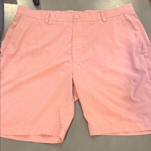 Vineyard Vines Men’s Flat Front Shorts in Pale Pink